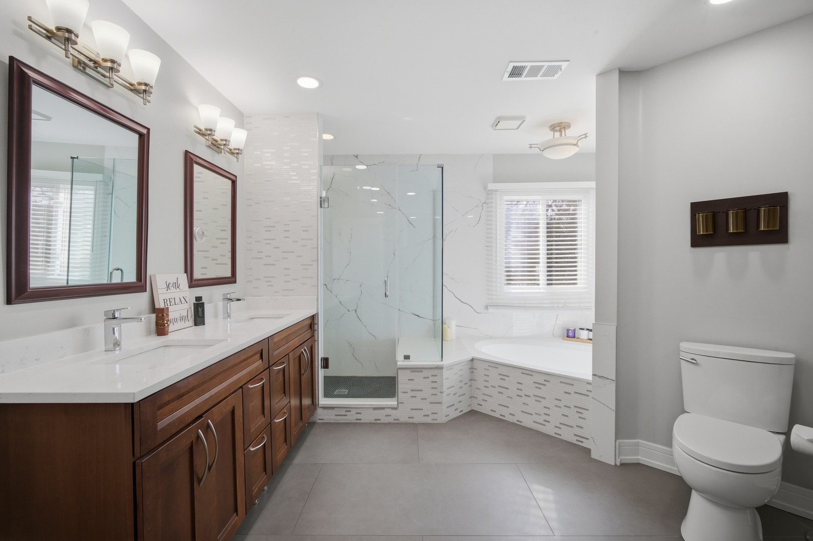 2936 Sandalwood Road, Buffalo Grove, IL 60089