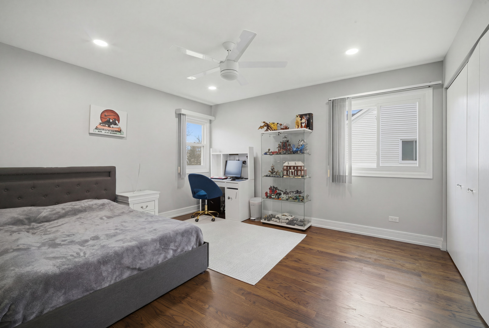 2936 Sandalwood Road, Buffalo Grove, IL 60089