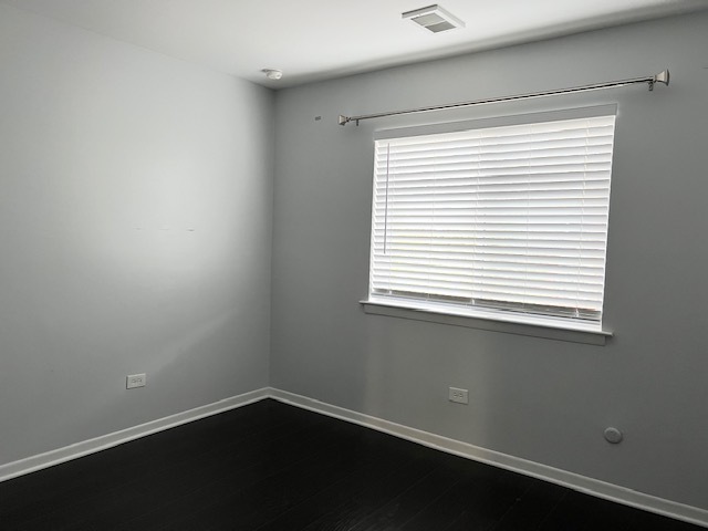 9430 Bay Colony Drive #2N, Des Plaines, IL 60016