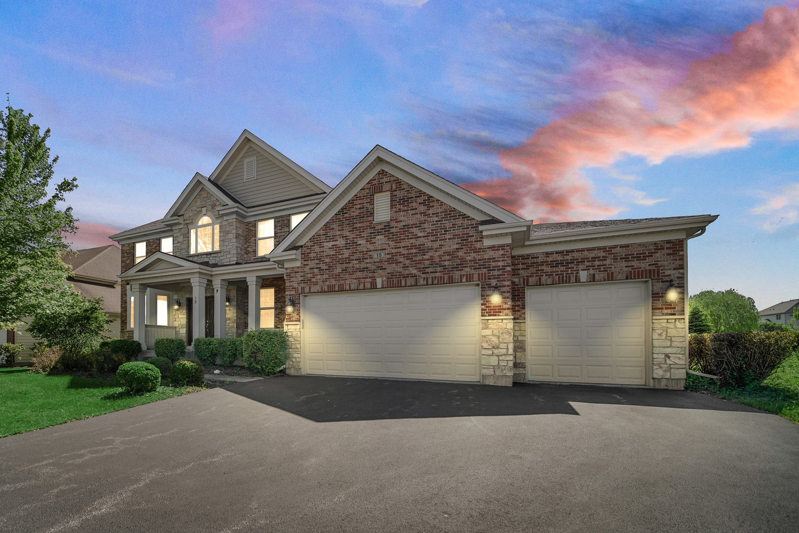 15 N Empress Drive, Hawthorn Woods, IL 60047