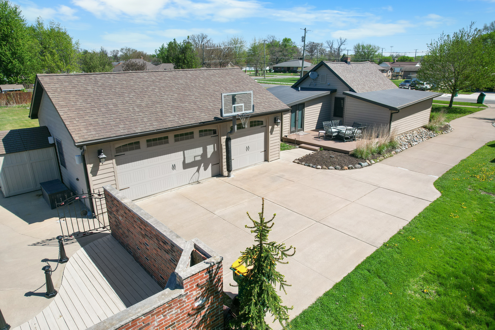 910 S Vermillion Street, Streator, IL 61364