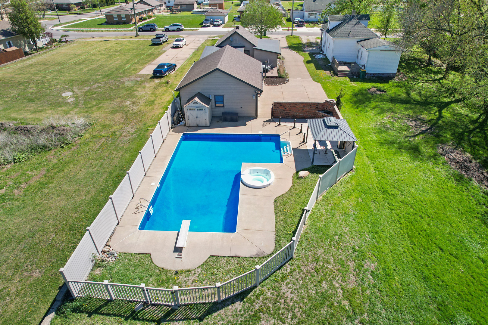 910 S Vermillion Street, Streator, IL 61364