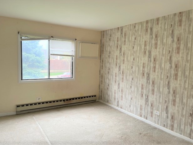 200 Dunteman Drive #202, Glendale Heights, IL 60139