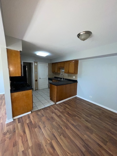 1301 Kingsbury Drive #B, Hanover Park, IL 60133