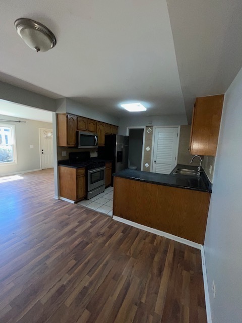 1301 Kingsbury Drive #B, Hanover Park, IL 60133