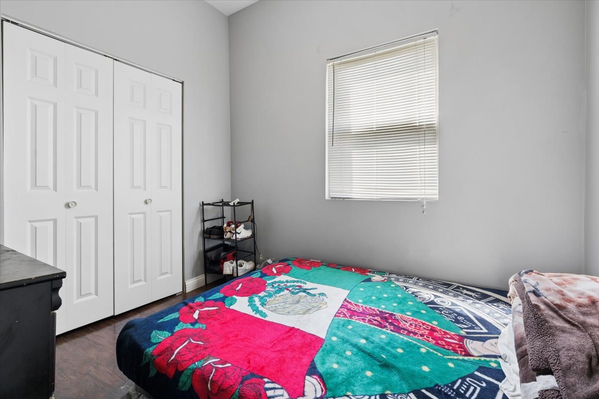 6029 S Loomis Boulevard, Chicago, IL 60636