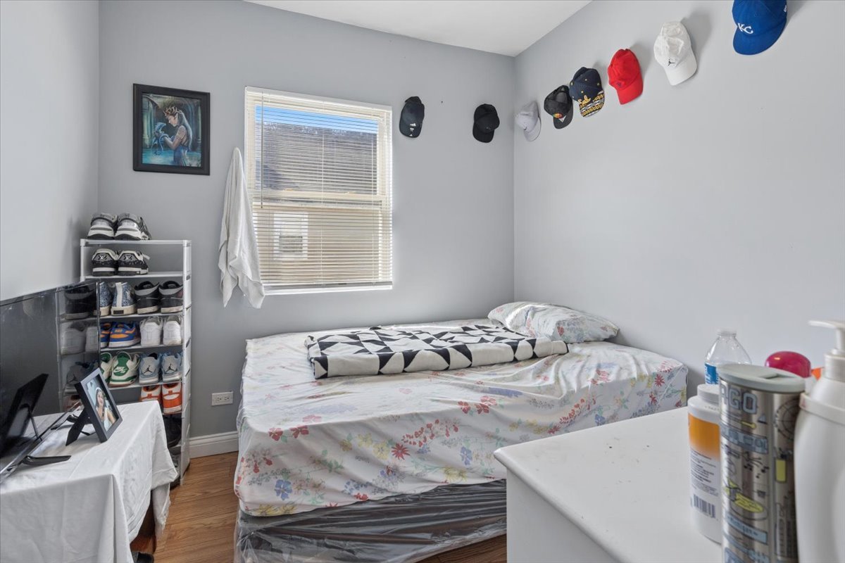 6029 S Loomis Boulevard, Chicago, IL 60636