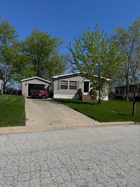 30 Meadowlark Lane, Beecher, IL 60401