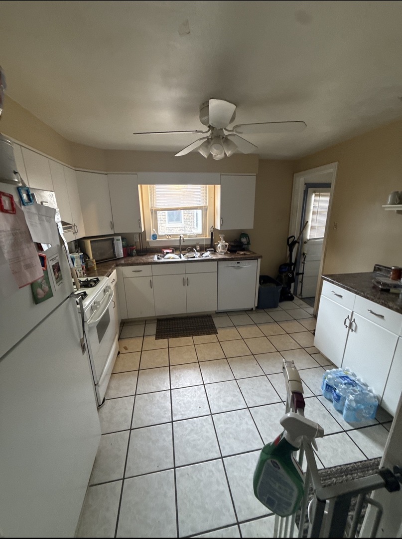 18430 Cowing Court, Homewood, IL 60430