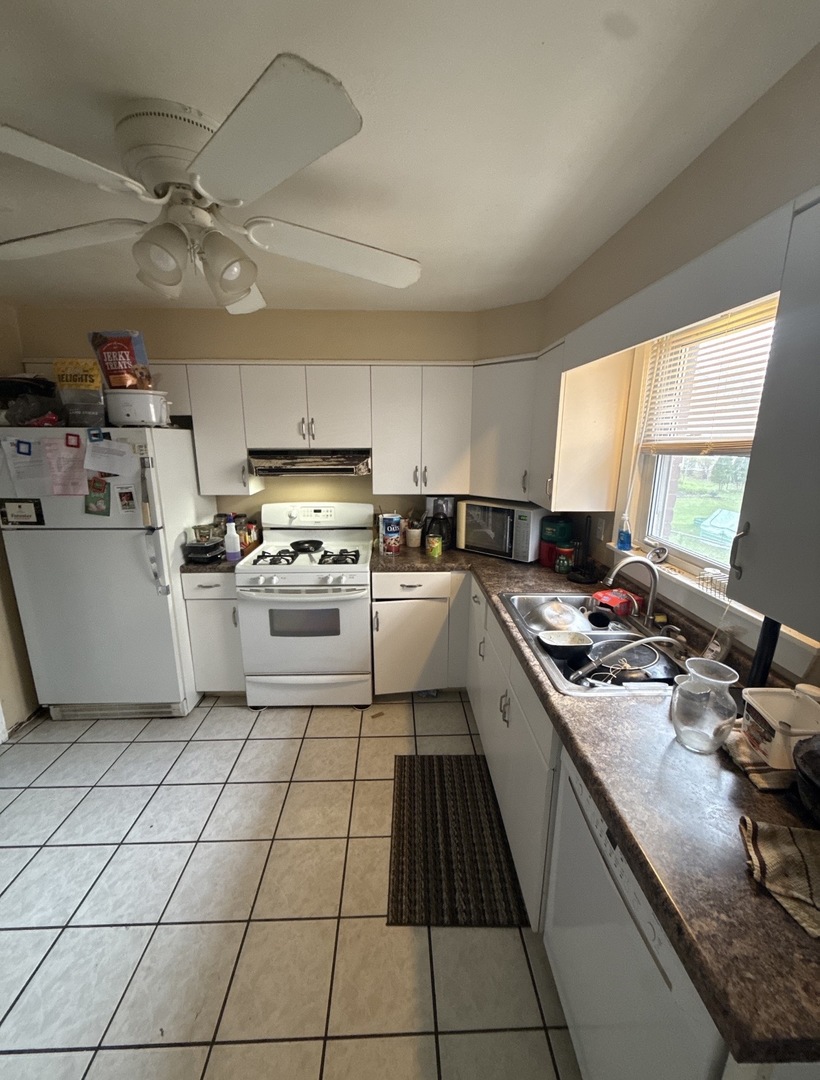 18430 Cowing Court, Homewood, IL 60430