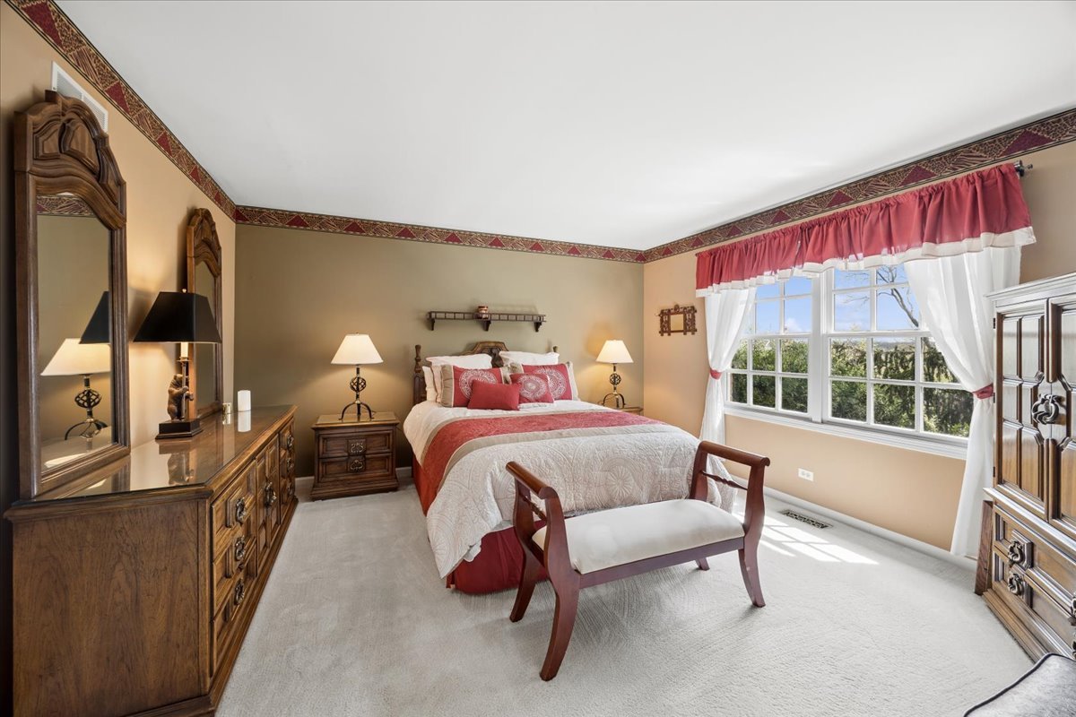 11331 W Monticello Place, Westchester, IL 60154