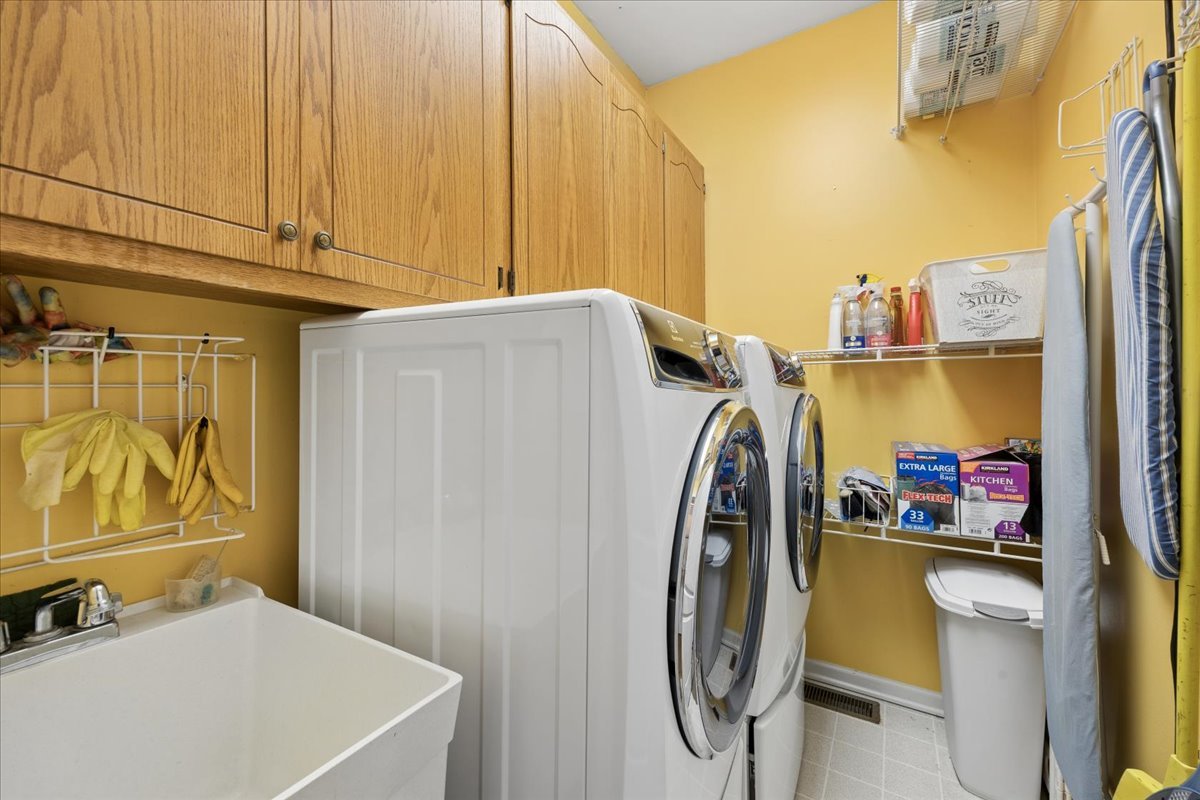 11331 W Monticello Place, Westchester, IL 60154