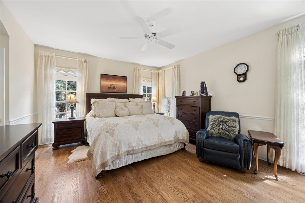 11331 W Monticello Place, Westchester, IL 60154