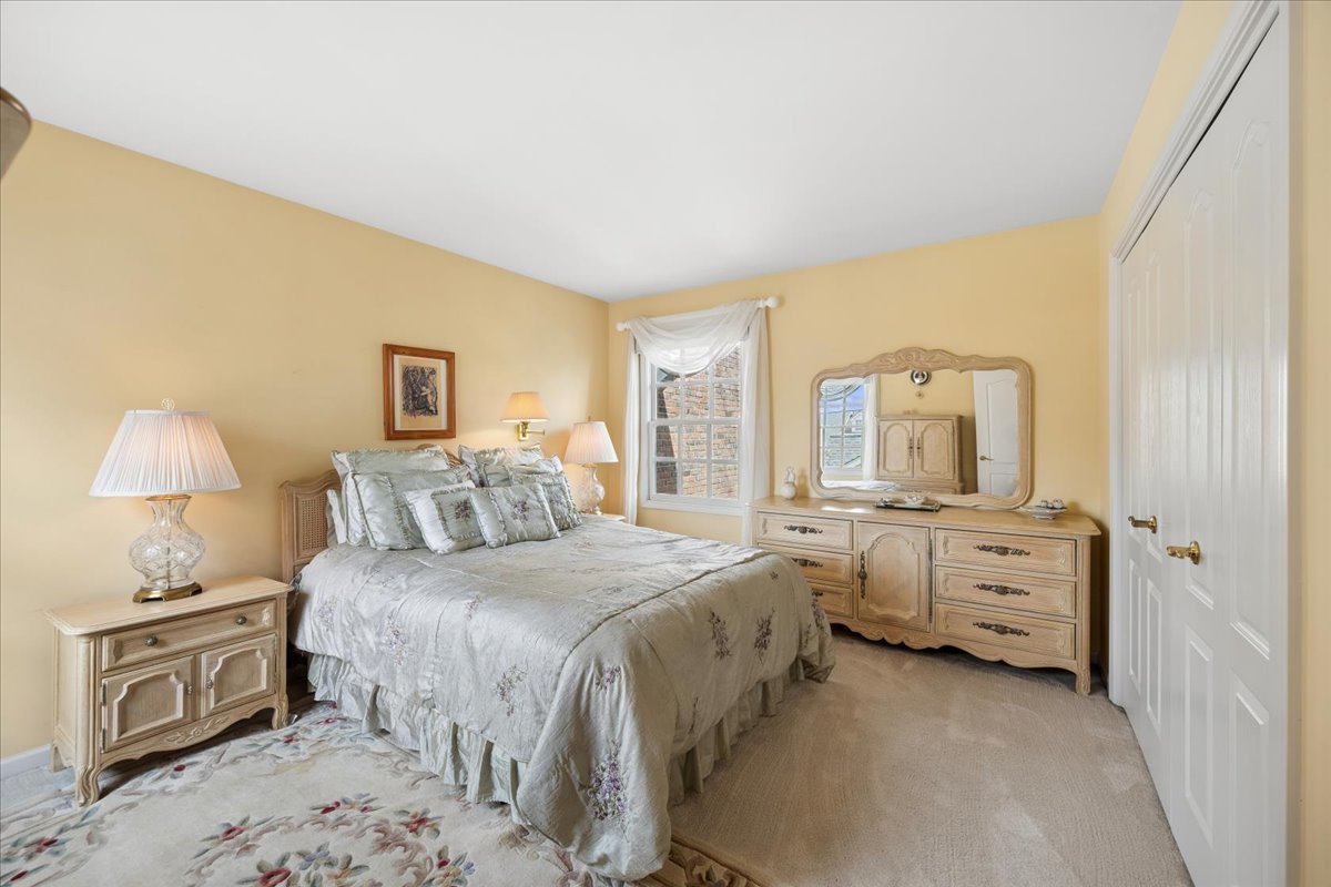 11331 W Monticello Place, Westchester, IL 60154