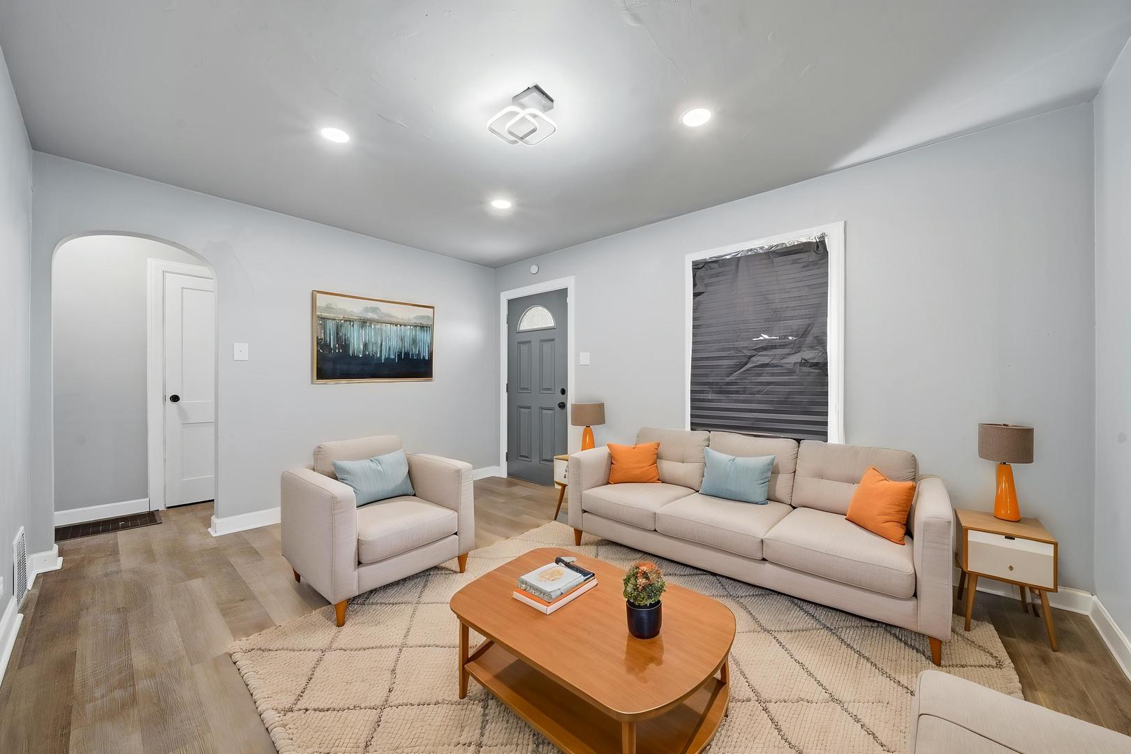 107 E 149th Street, Harvey, IL 60426