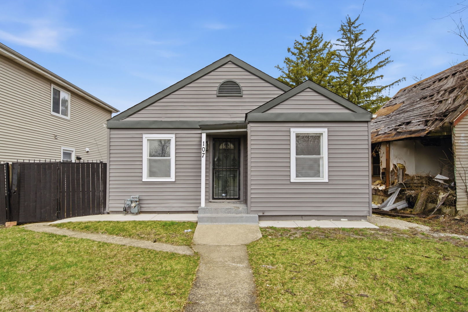 107 E 149th Street, Harvey, IL 60426