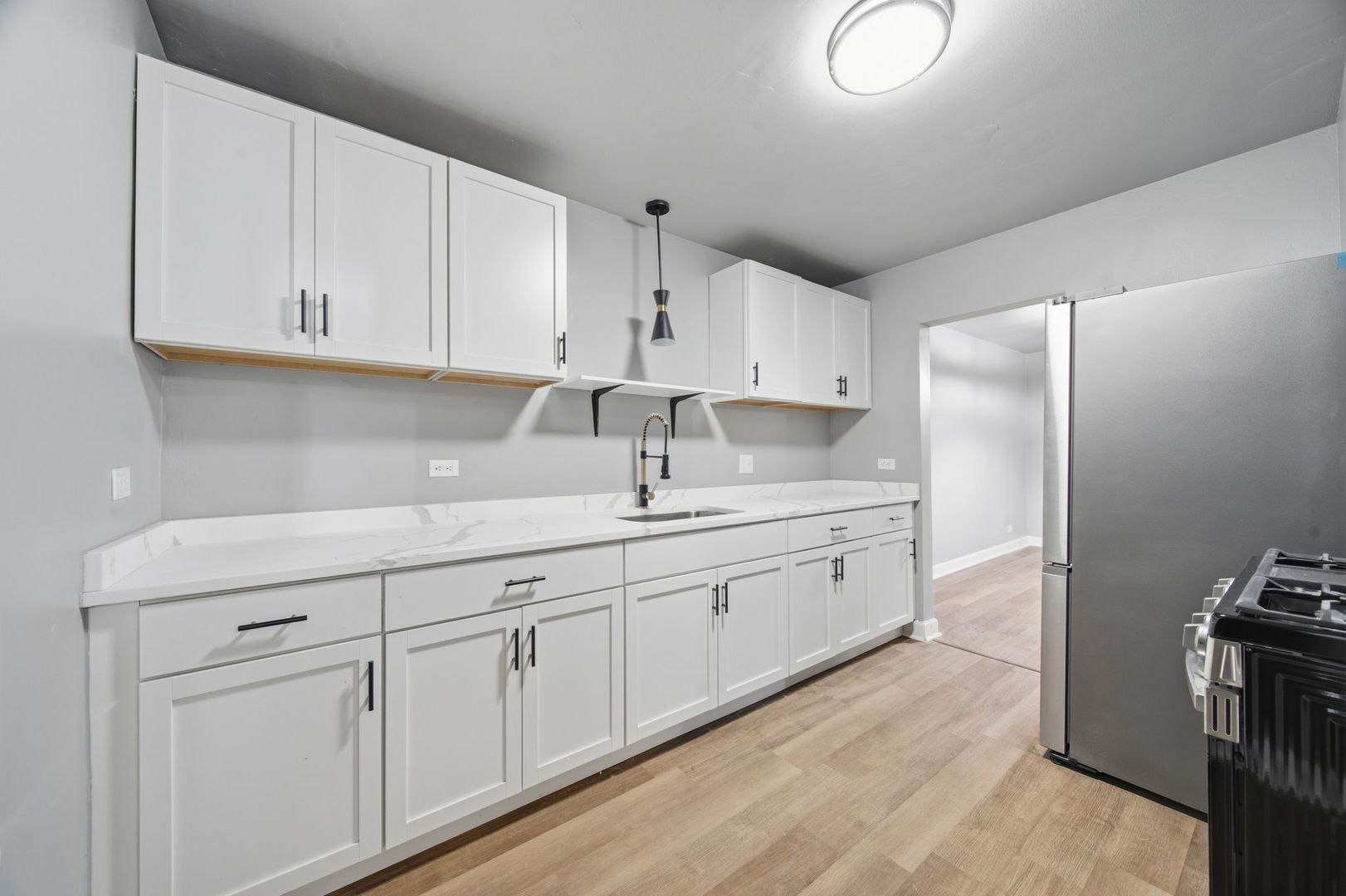 107 E 149th Street, Harvey, IL 60426