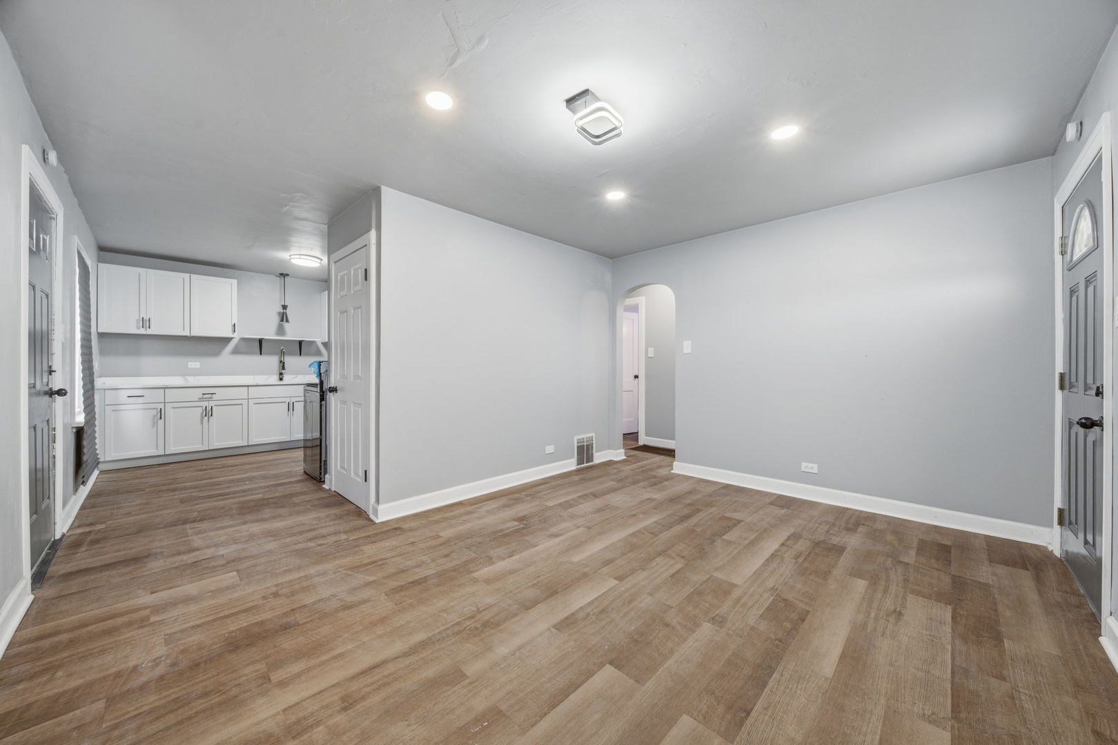 107 E 149th Street, Harvey, IL 60426