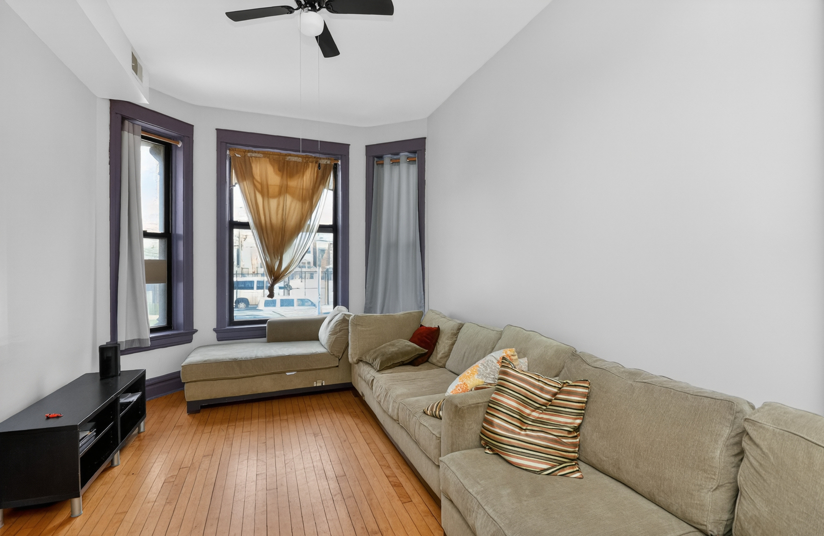 1510 N Harding Avenue, Chicago, IL 60651