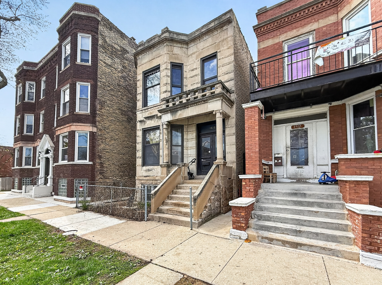 1510 N Harding Avenue, Chicago, IL 60651