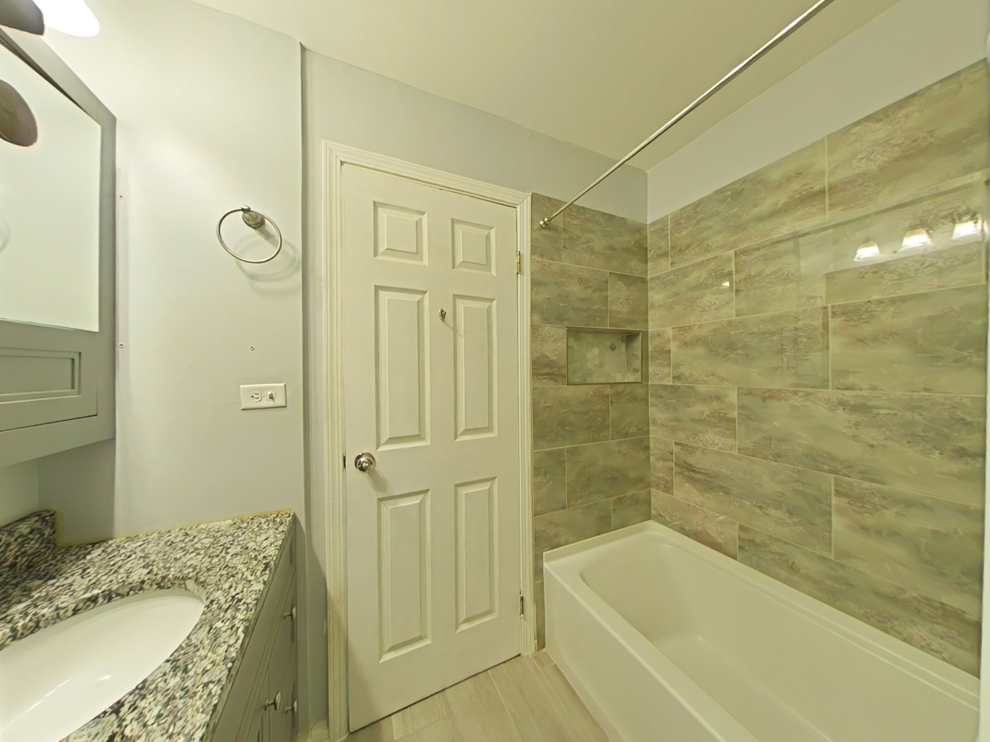 4721 Saint Joseph Creek Road #5F, Lisle, IL 60532