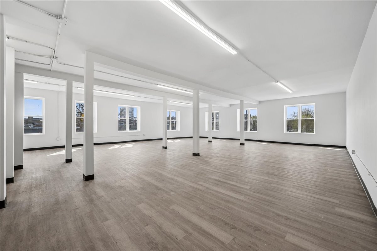 4650 S Indiana Avenue, Chicago, IL 60653