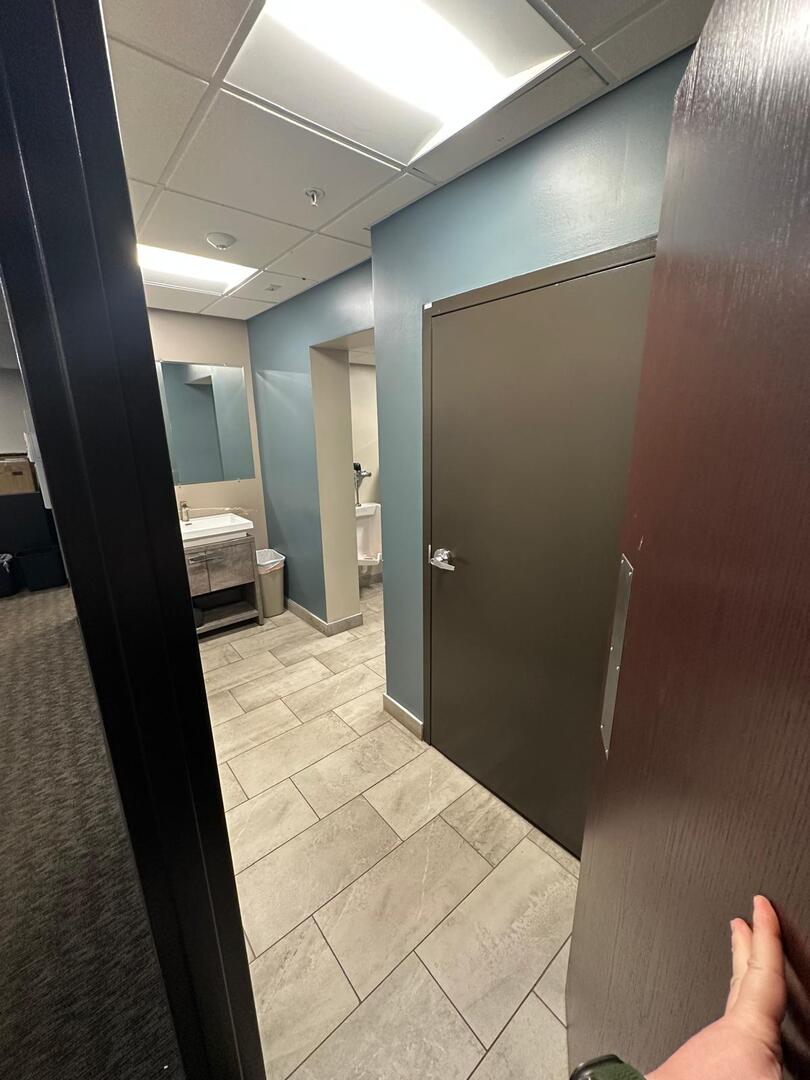 570 Oakwood Road, Lake Zurich, IL 60047