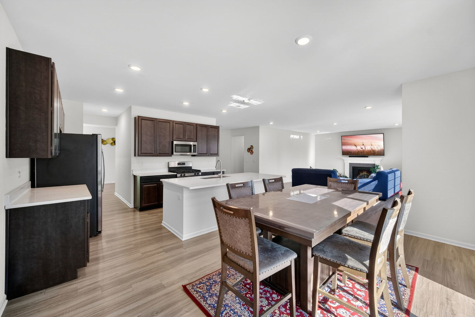 3803 Ivy Lane, Elgin, IL 60124