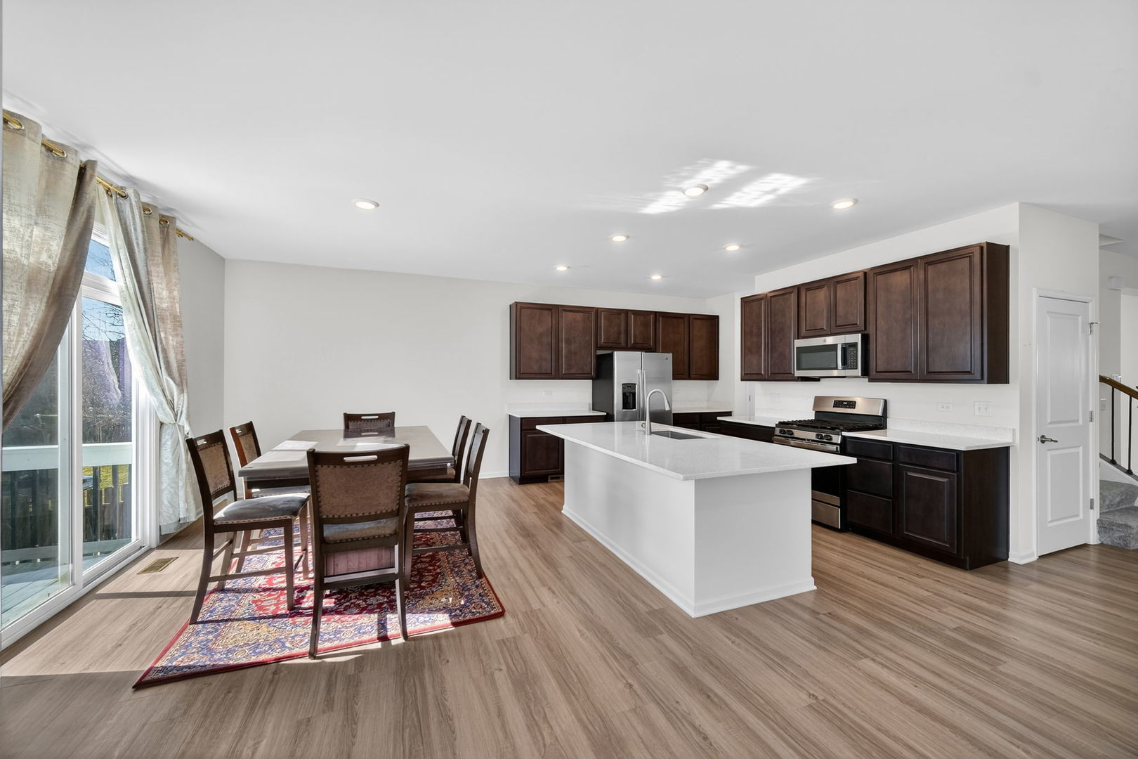 3803 Ivy Lane, Elgin, IL 60124