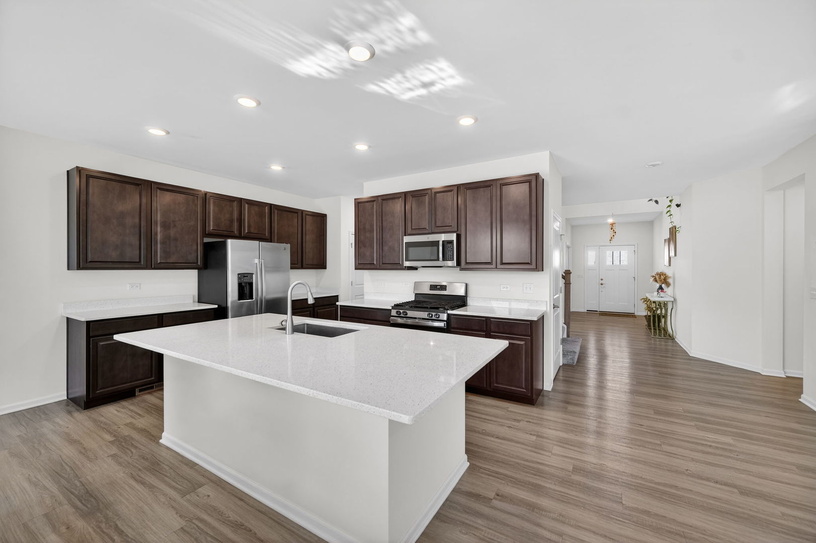 3803 Ivy Lane, Elgin, IL 60124