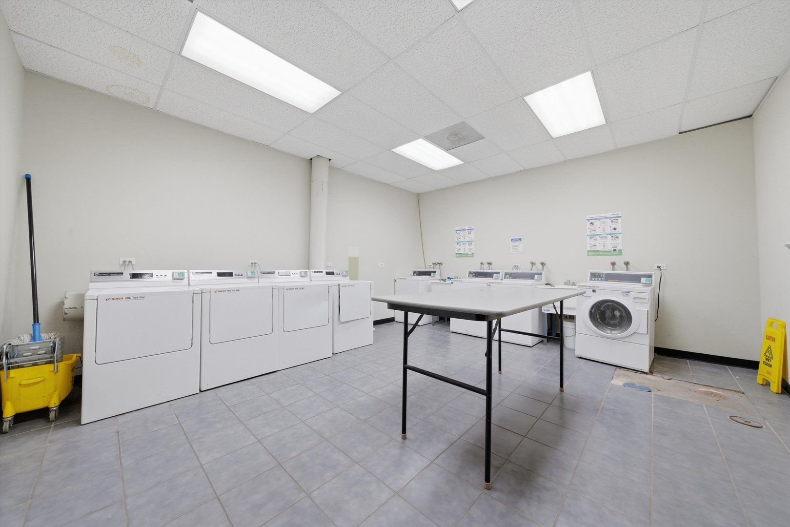 4144 N Sheridan Road #604, Chicago, IL 60613