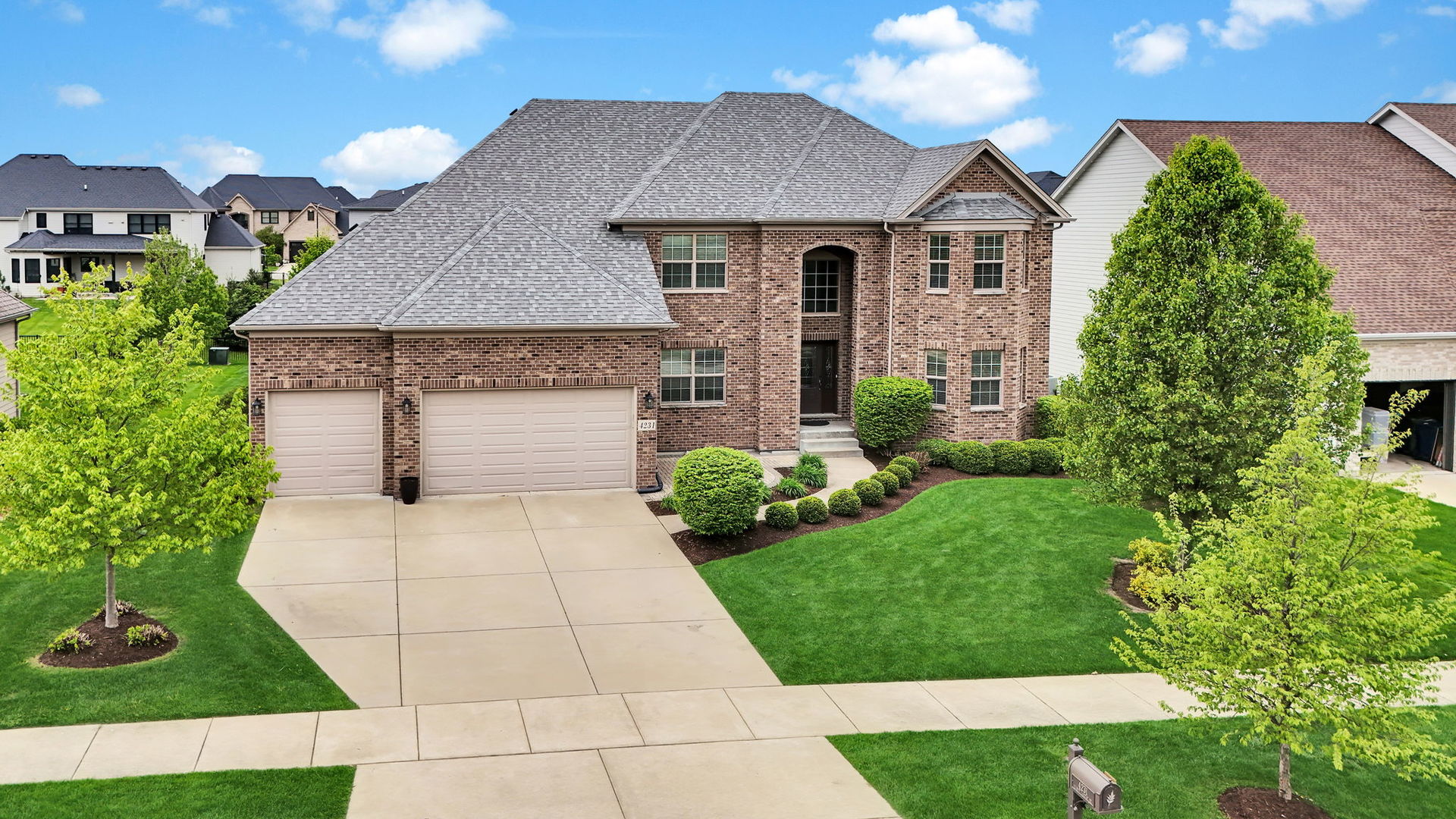 4231 Honey Locust Drive, Naperville, IL 60564