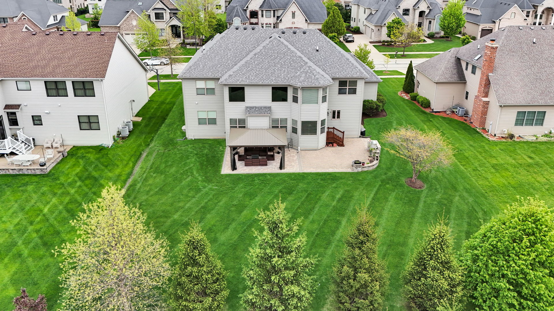 4231 Honey Locust Drive, Naperville, IL 60564