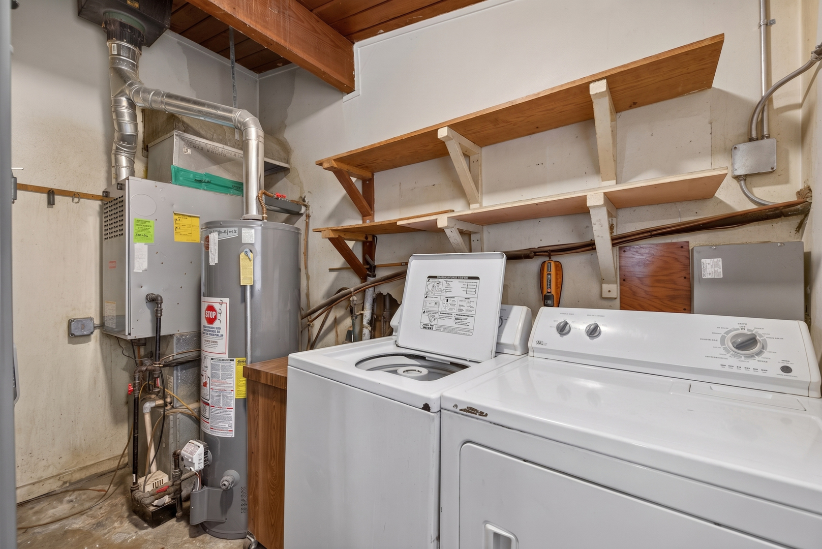 308 W Natoma Avenue, Addison, IL 60101