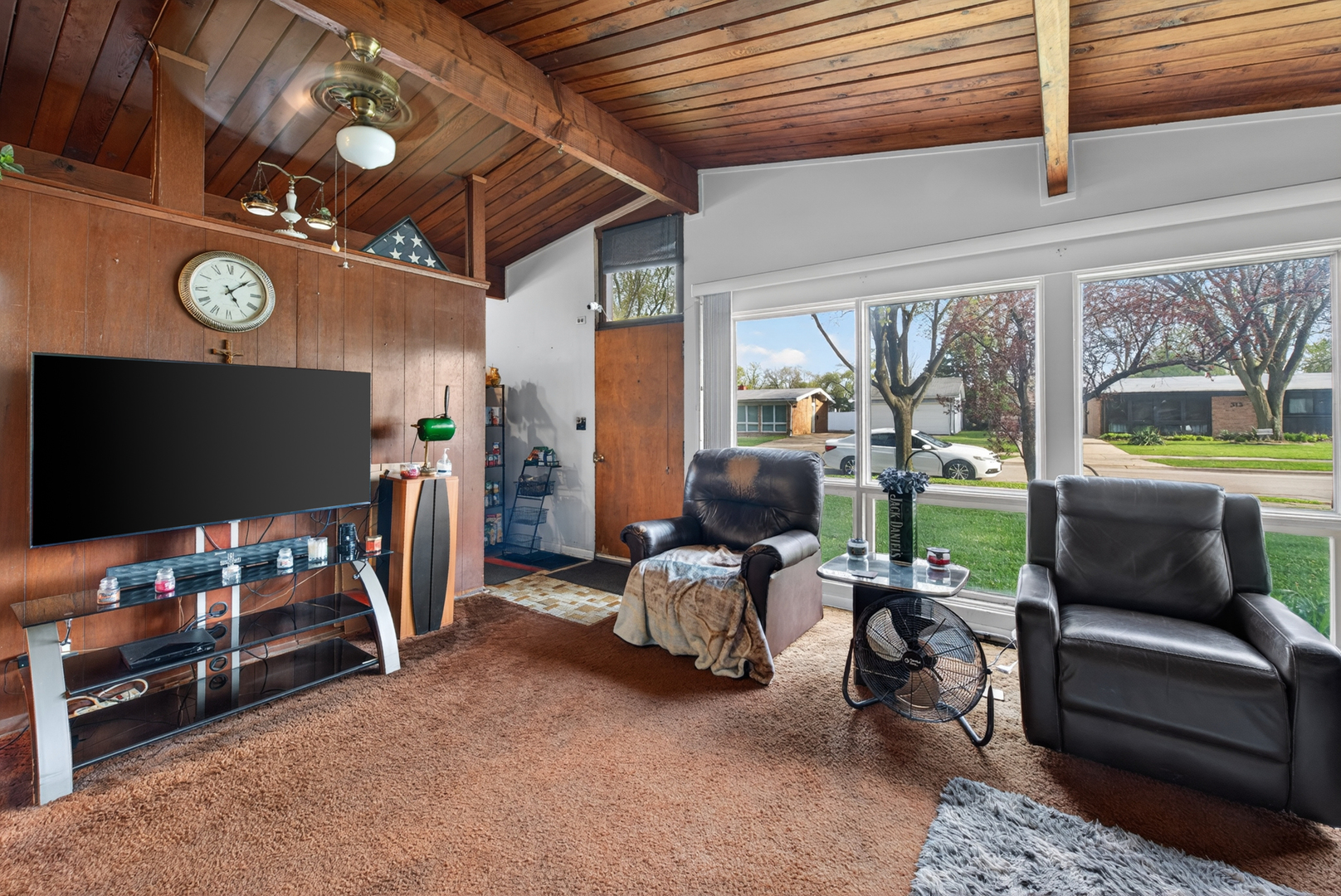 308 W Natoma Avenue, Addison, IL 60101