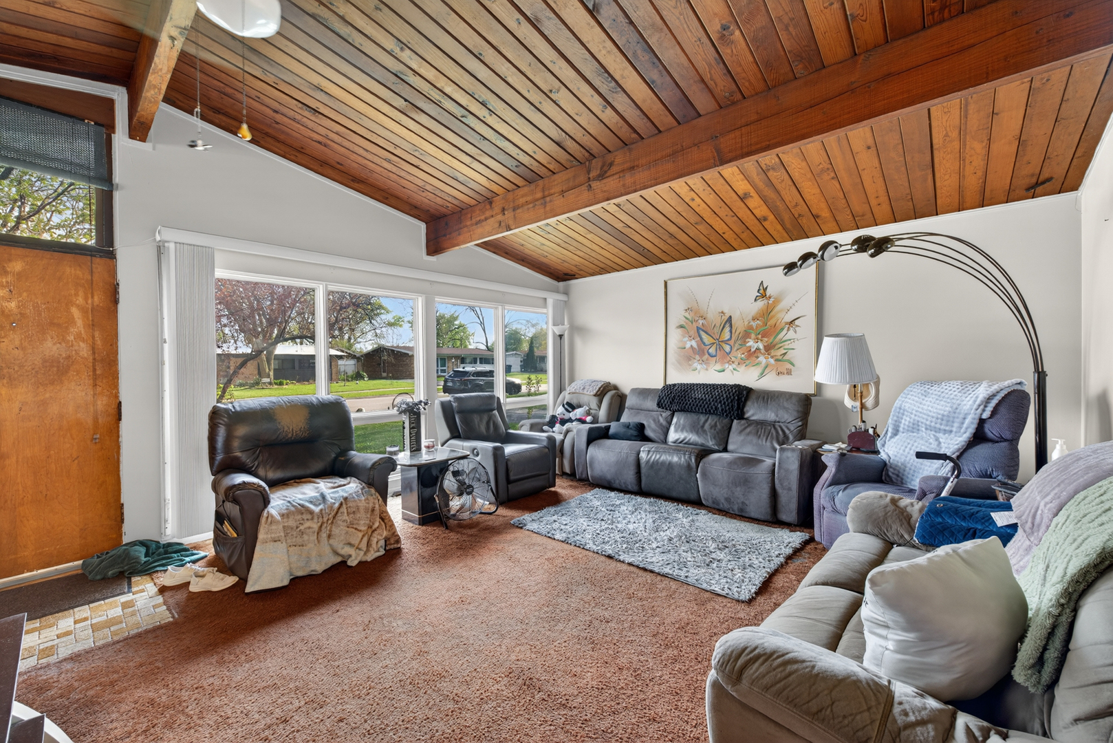 308 W Natoma Avenue, Addison, IL 60101