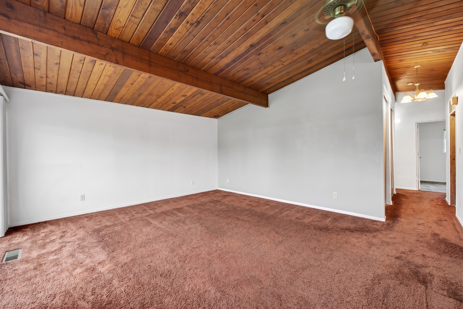 308 W Natoma Avenue, Addison, IL 60101