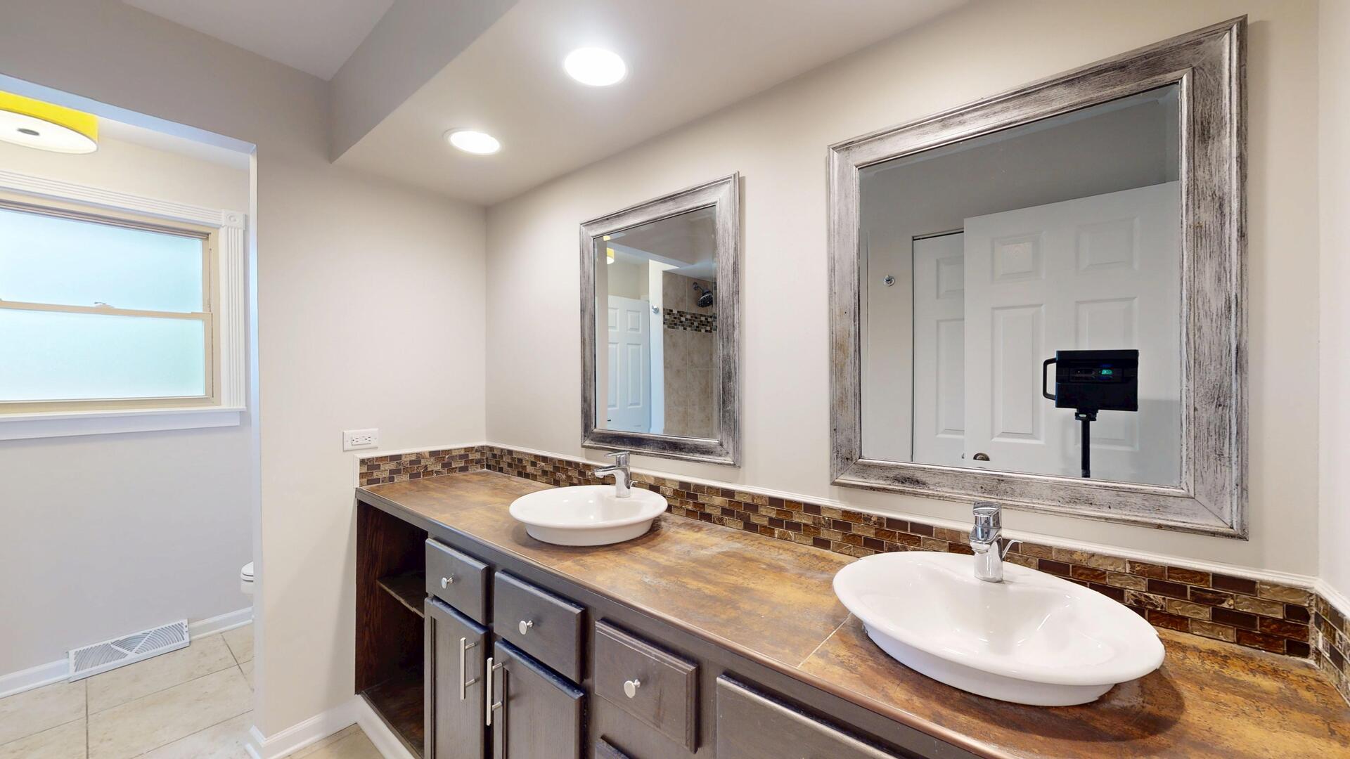 15505 OROGRANDE Drive, Oak Forest, IL 60452