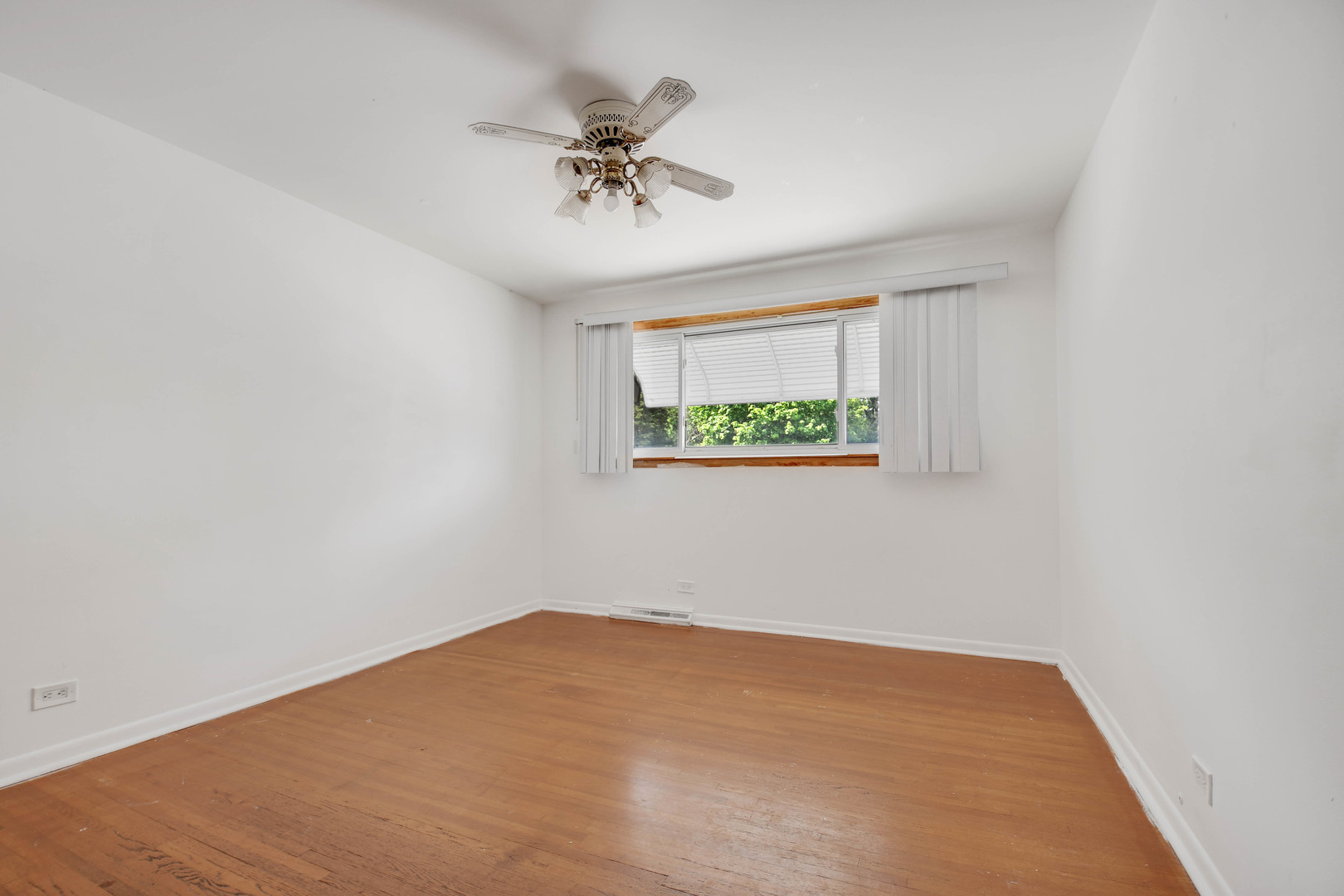 13059 Honore Street, Blue Island, IL 60406
