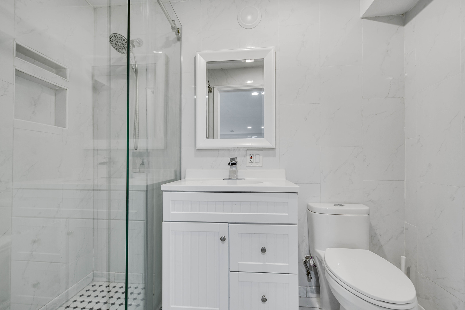 13059 Honore Street, Blue Island, IL 60406