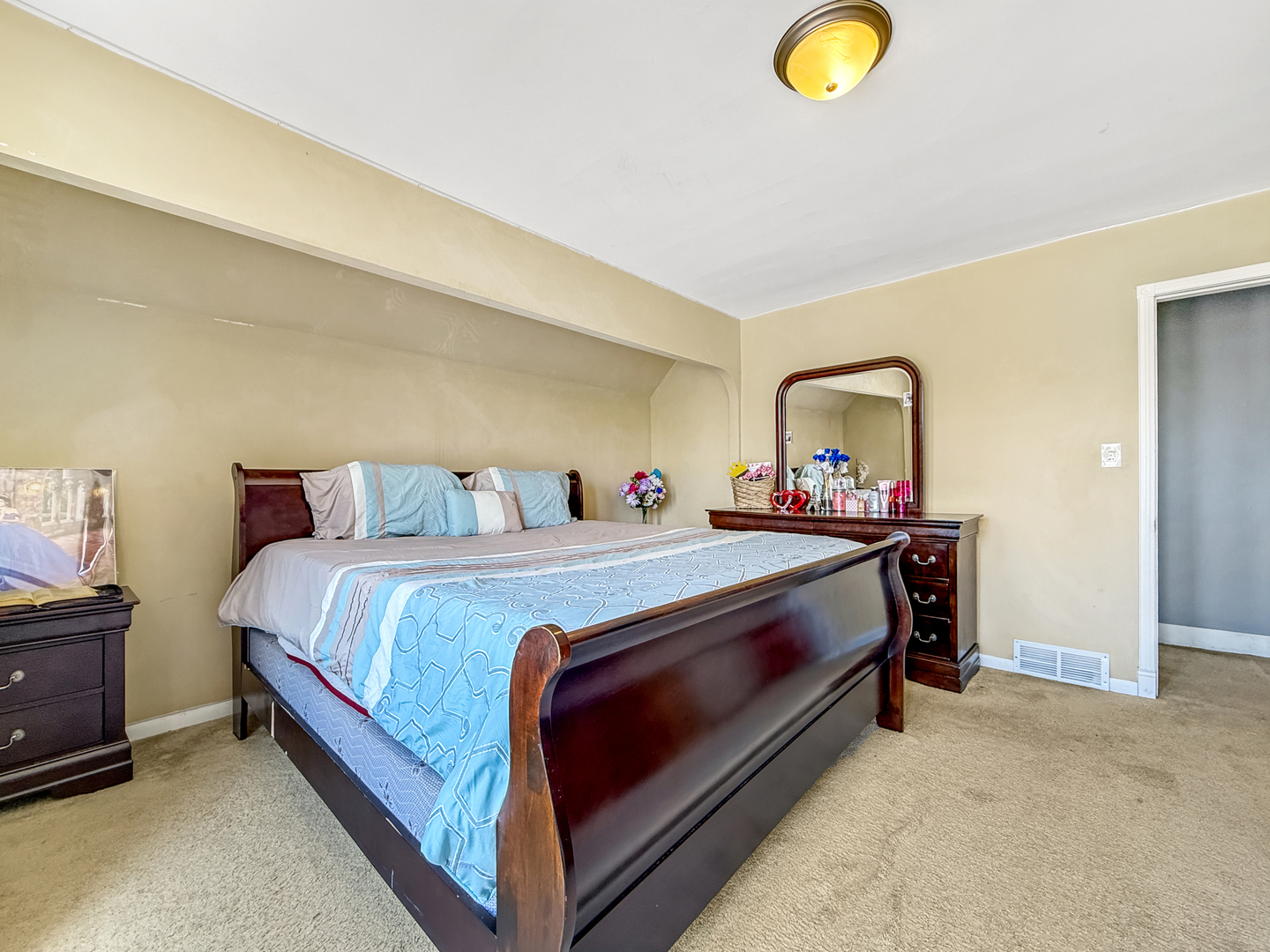 311 Ryerson Avenue, Elgin, IL 60123