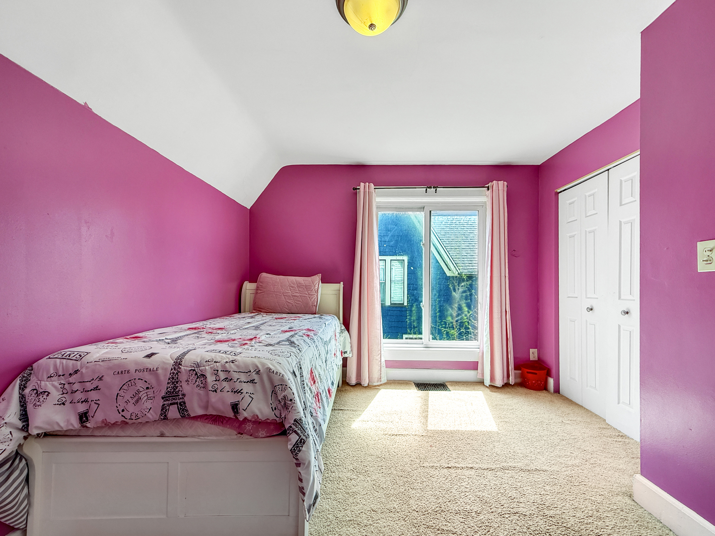 311 Ryerson Avenue, Elgin, IL 60123