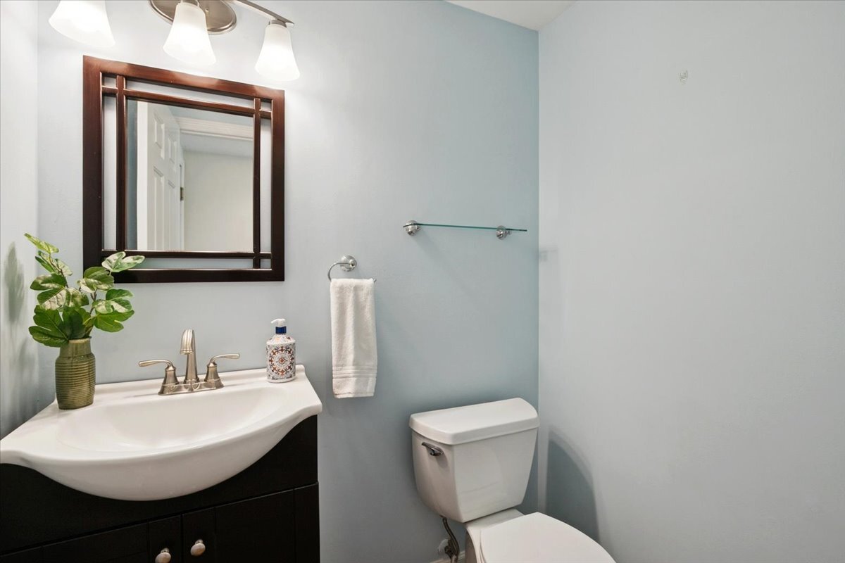 17723 W Dawn Court, Gurnee, IL 60031