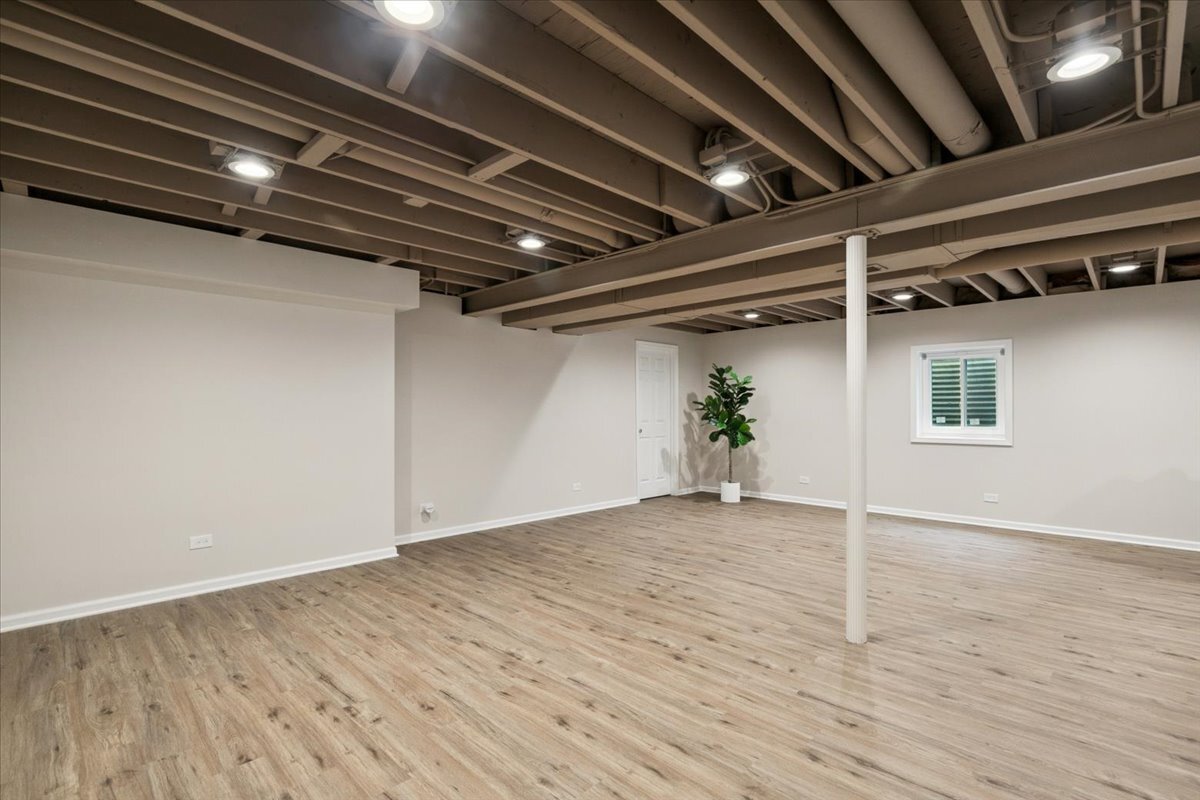 17723 W Dawn Court, Gurnee, IL 60031