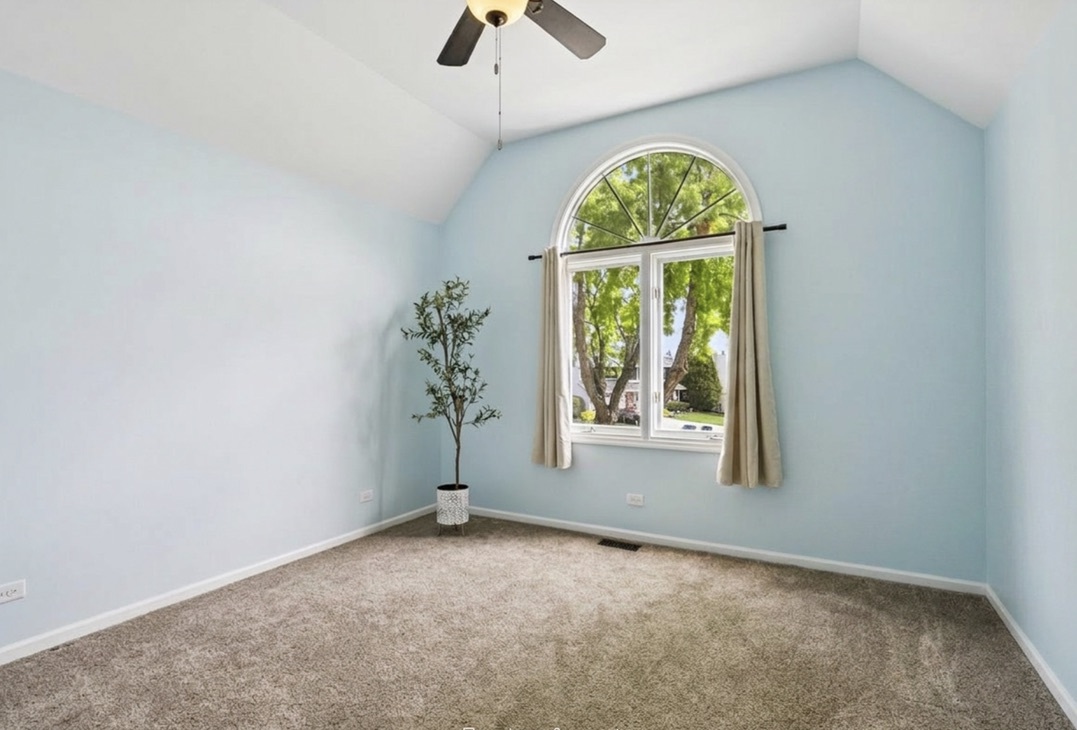 17723 W Dawn Court, Gurnee, IL 60031