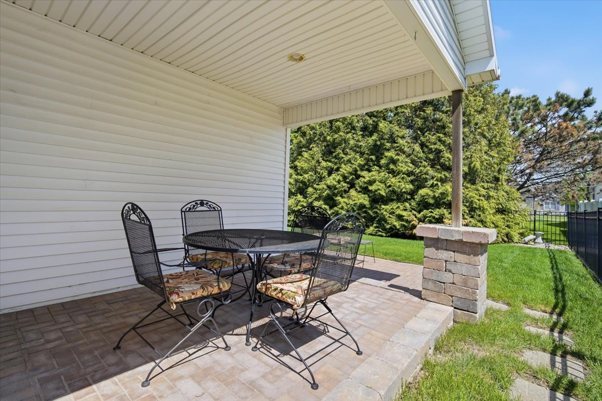 1610 Myra Lane, Bloomington, IL 61704