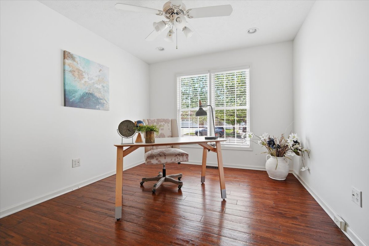 1610 Myra Lane, Bloomington, IL 61704