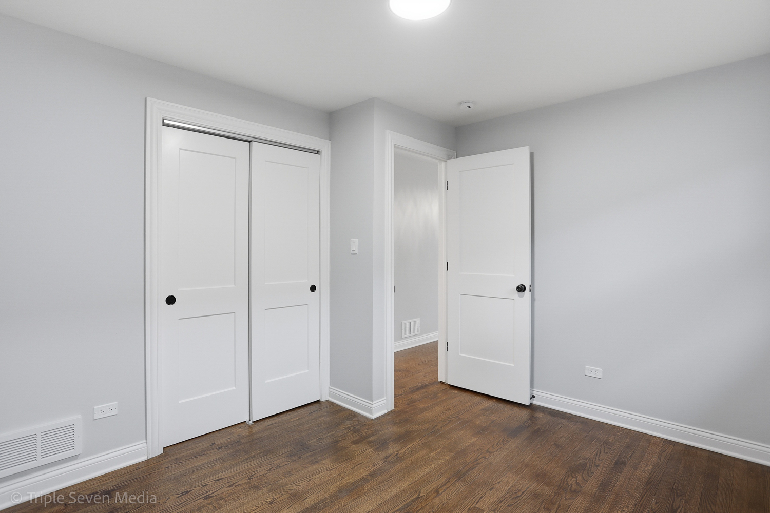 5115 S Melvina Avenue, Chicago, IL 60638