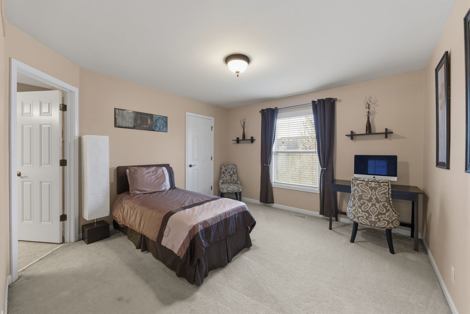 0N622 Sounders Drive, Geneva, IL 60134