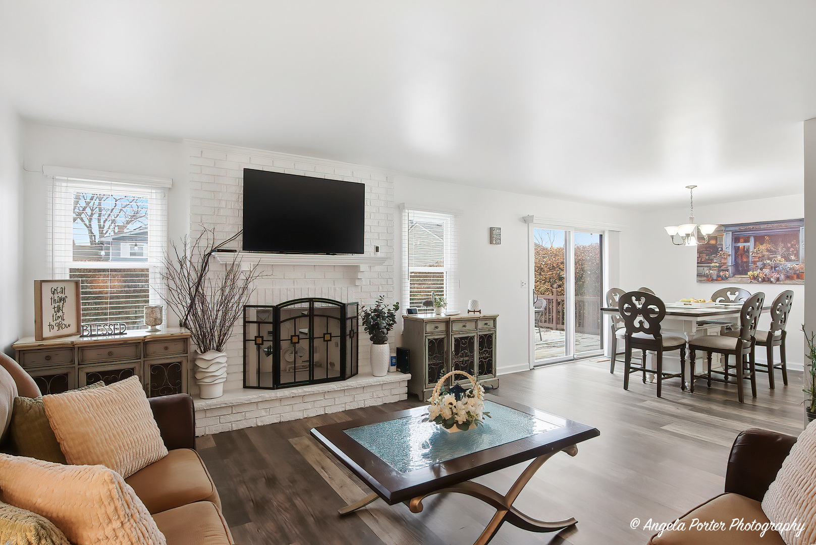 4833 Eastwood Court, Waukegan, IL 60087